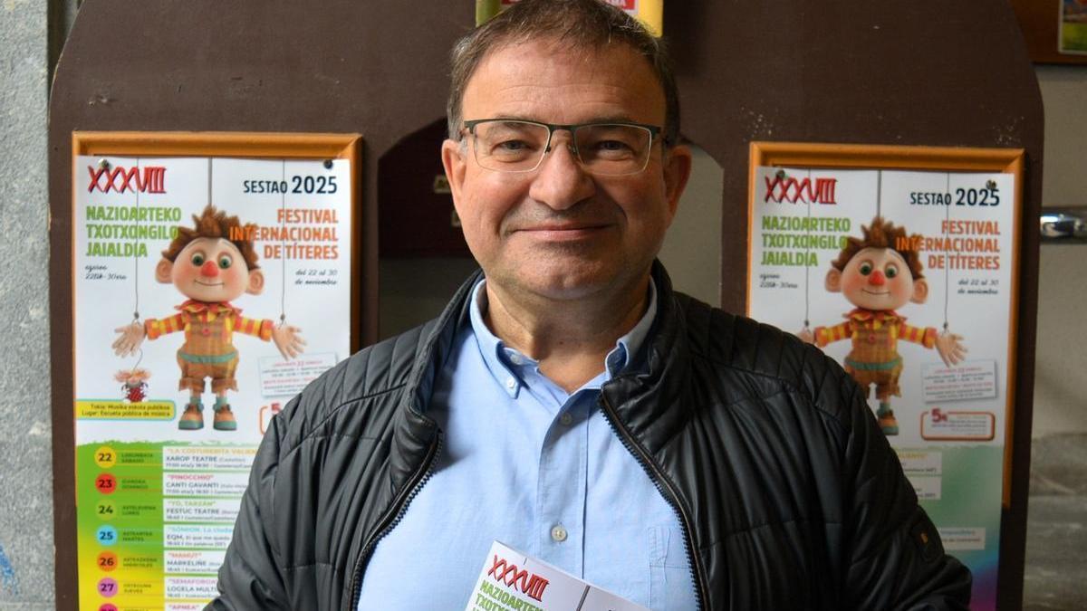En imagen, el edil de Cultura Carlos García de Andoin.