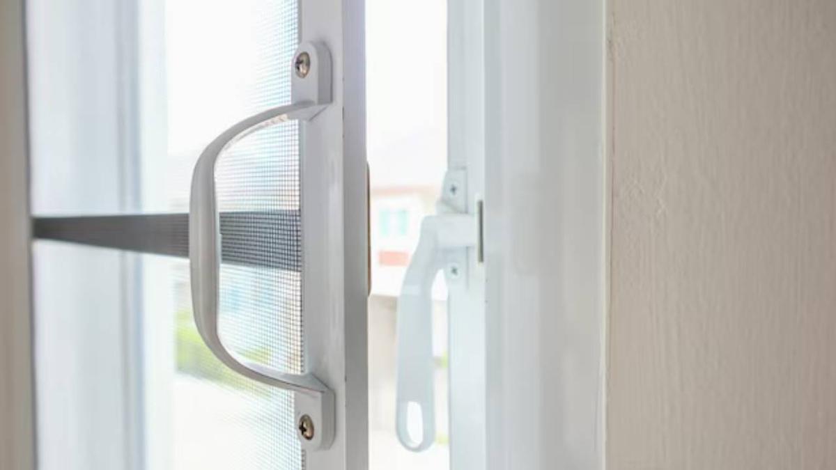 Las claves para elegir la mejor mosquitera, según la OCU