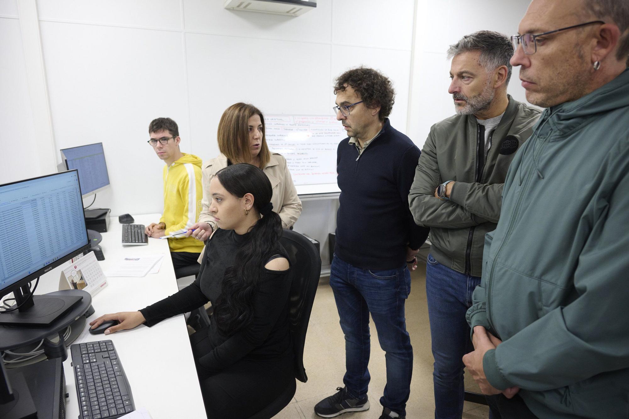 Visita municipal al Centro Ocupacional Ibaiondo