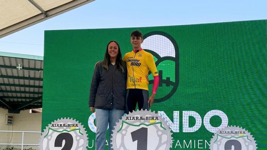 Gonzalo Vega gana en Okondo y se viste de líder