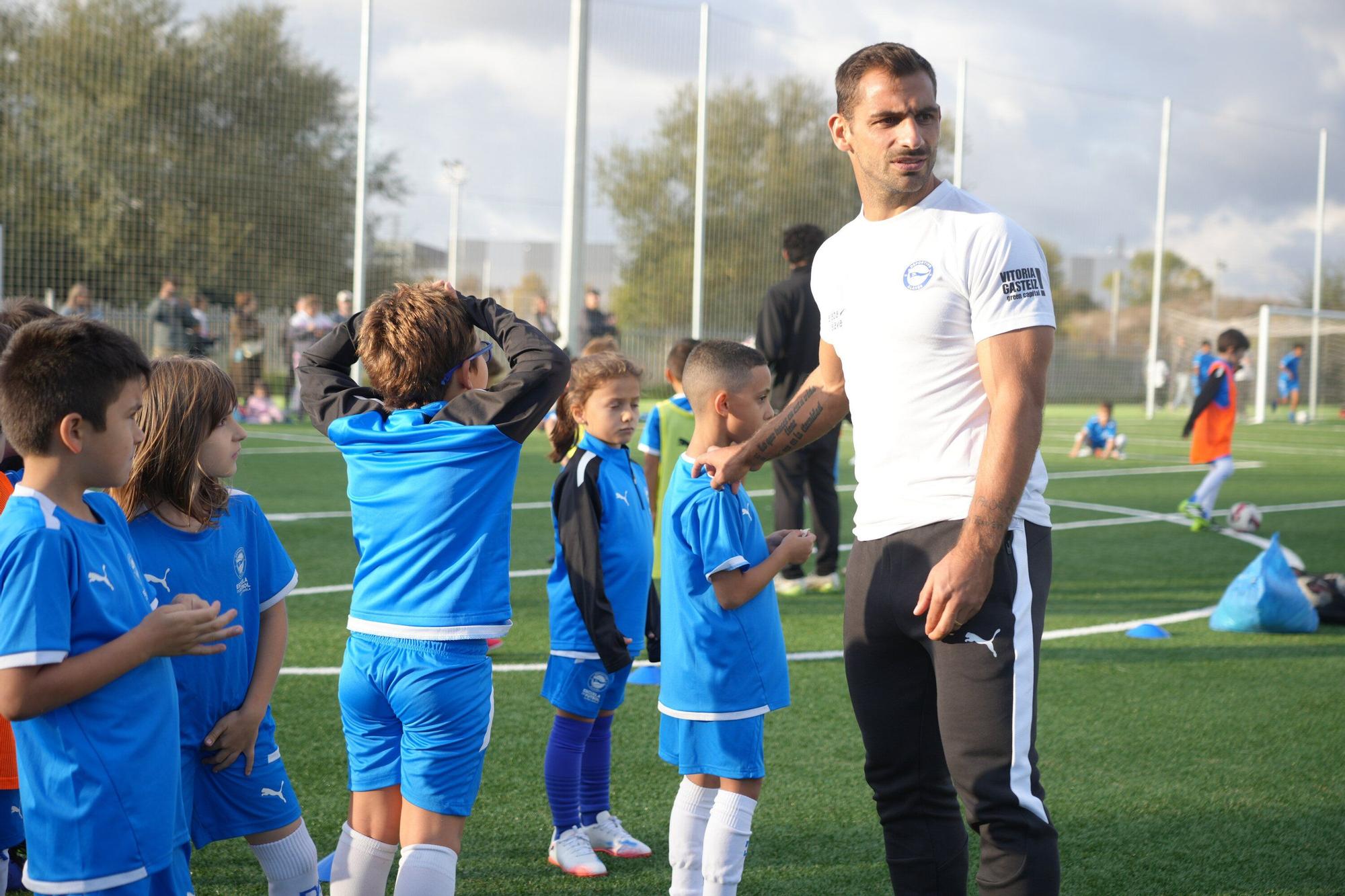 En imágenes: Comienza el curso en la Escuela de Fútbol del Alavés