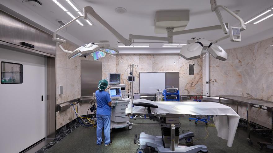 El Hospital Universitario de Navarra renueva los ocho quirófanos del HUN-A