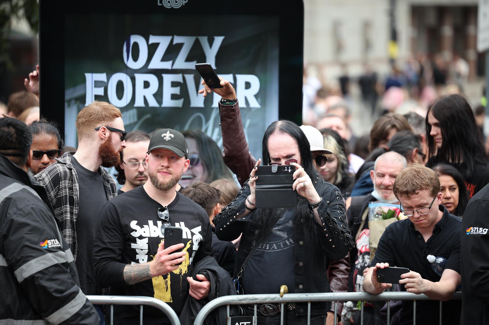 Multitudinario funeral de Ozzy Osbourne en Birmingham