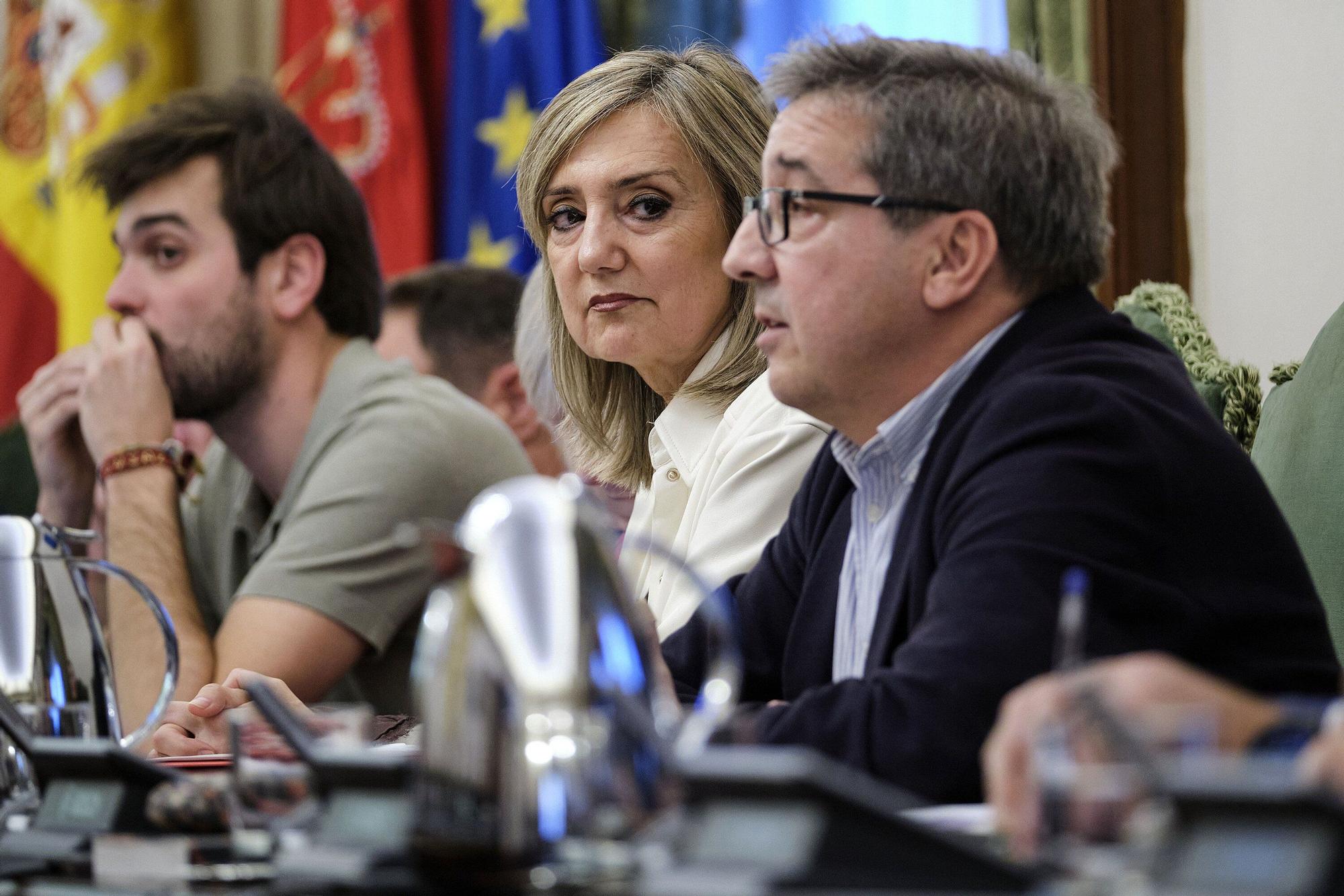 Fotos del pleno del Ayuntamiento de Pamplona (jueves 11 de diciembre de 2025)