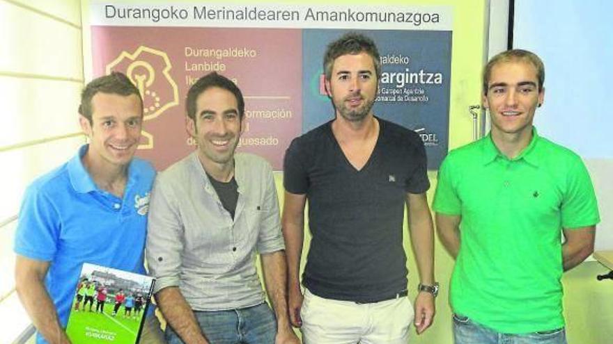 Lertxundi, Elorriaga (Berbaro Elkartea), Zarrabeitia (presidente Mancomunidad) y Gandiaga (Itzarri C).