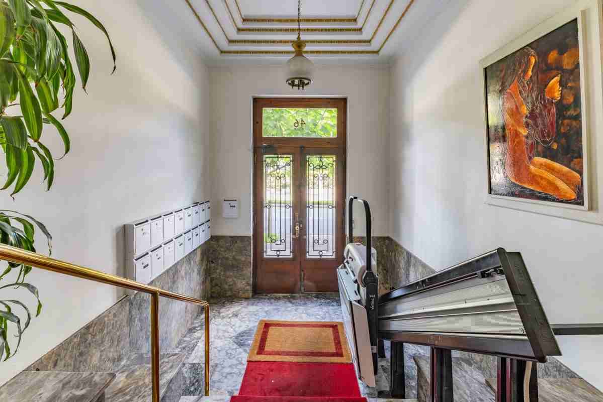 Amplio piso en venta a un paso de la playa de la Zurriol