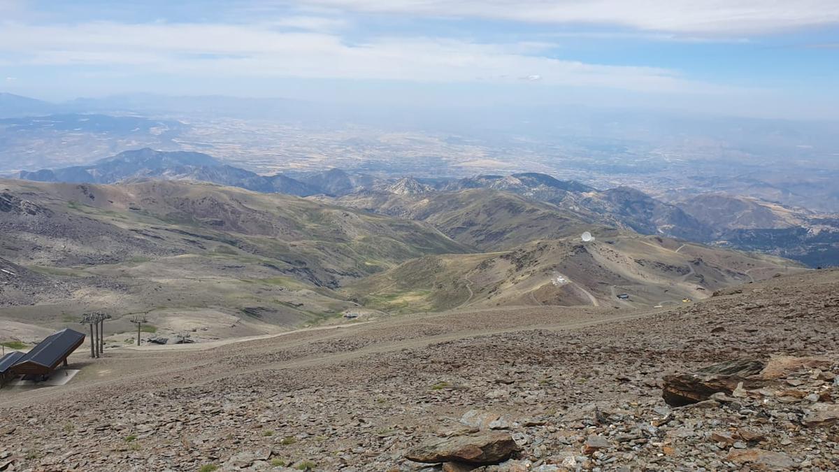 Panorámica desde el pico Veleta, de 3.396 metros.