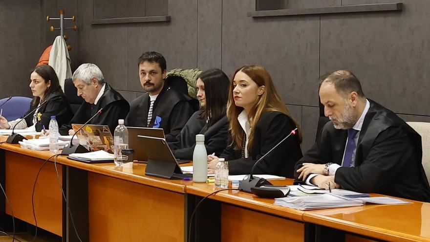 Rifirrafe entre abogados al comienzo de la segunda sesión del juicio al ‘asesino de las citas’