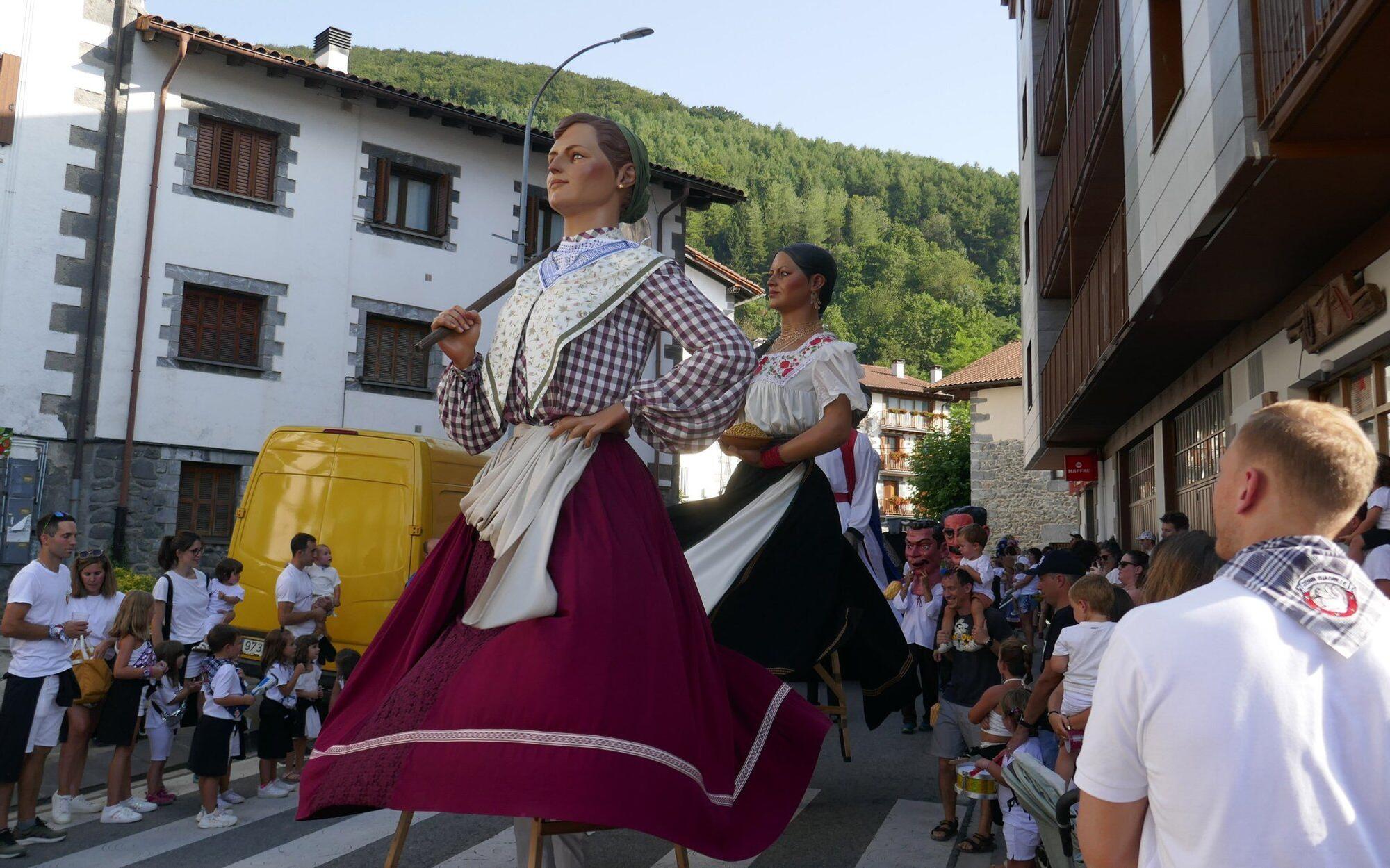 Fotos del inicio de las fiestas en Leitza