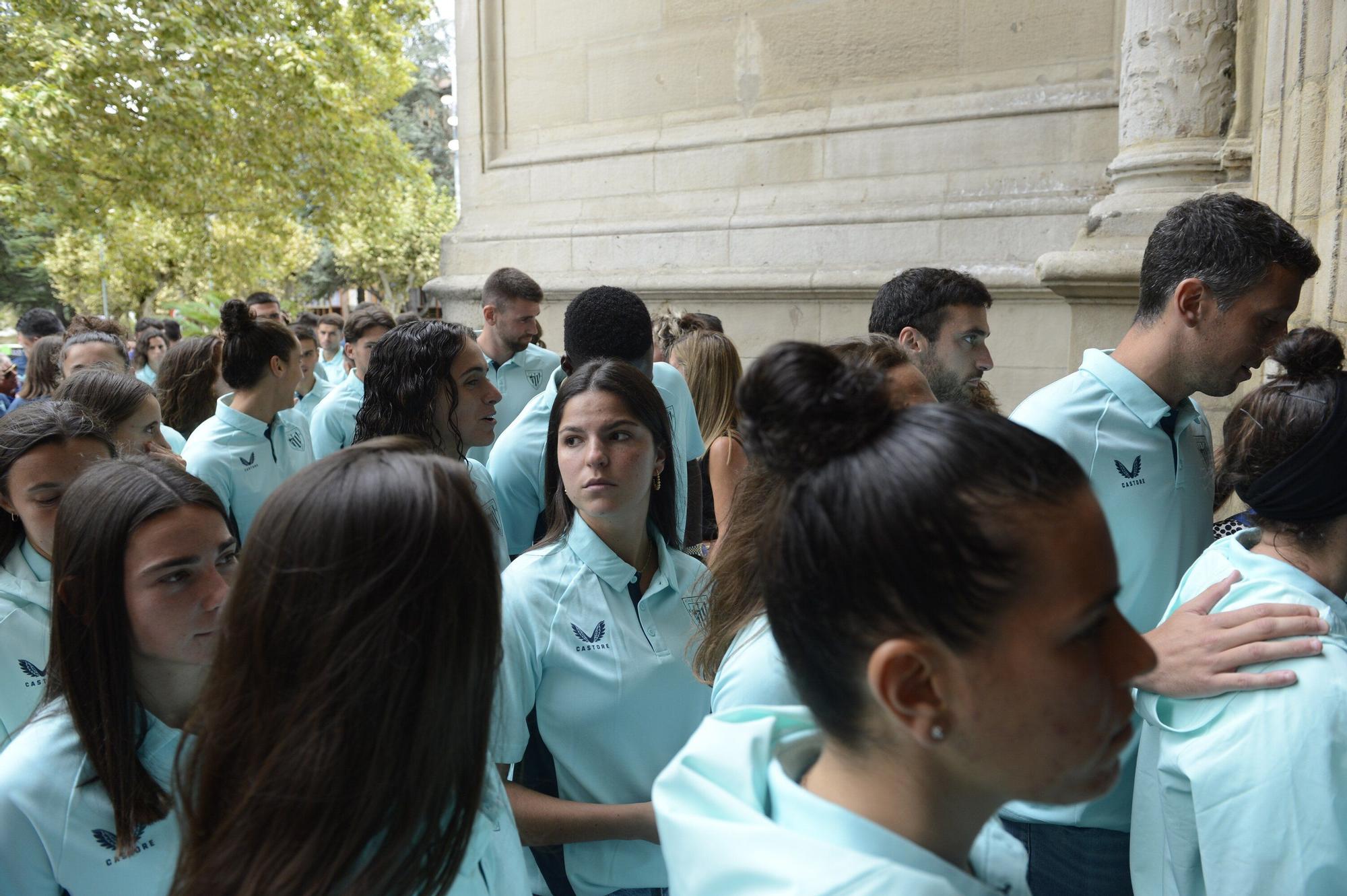 En imágenes: así ha sido la visita del Athletic a la Amatxu de Begoña