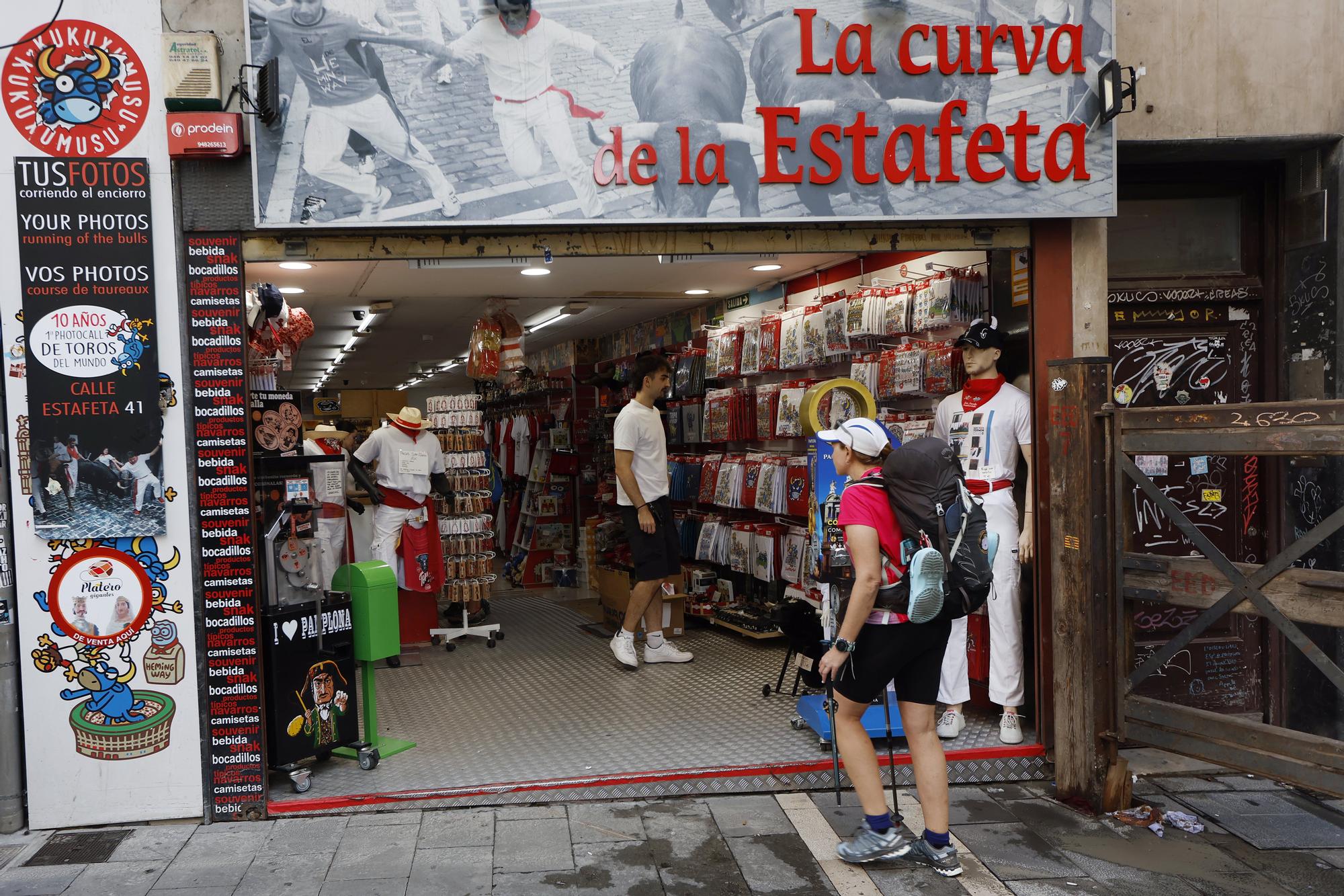 En imágenes: Pamplona se prepara para San Fermín