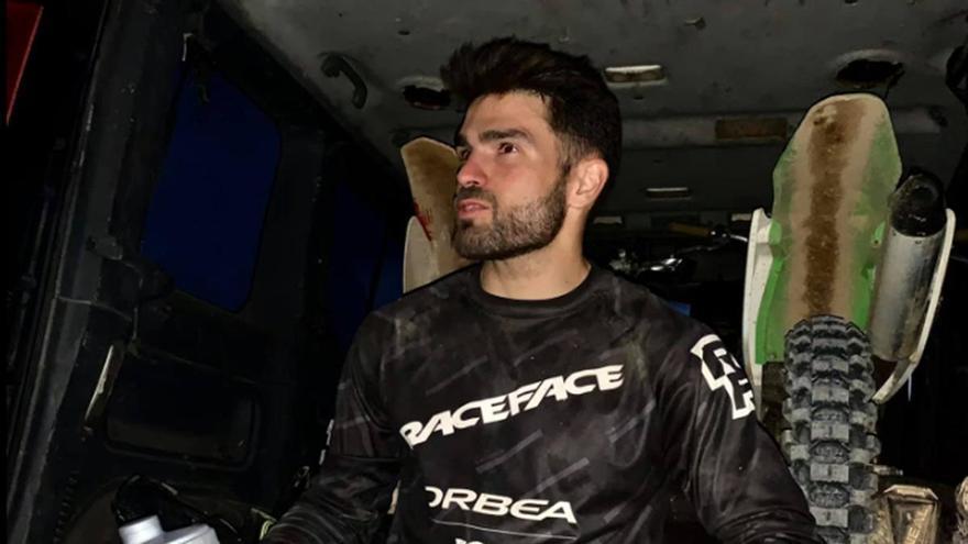 Inhabilitan durante un año al ciclista Edgar Carballo por acoso sexual a Ares Masip