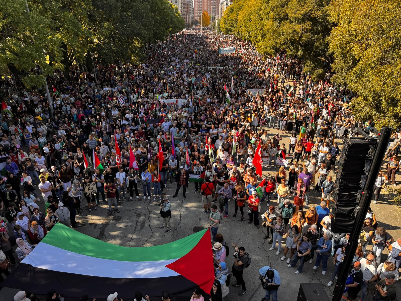 Gran manifestación en Pamplona en solidaridad con Palestina