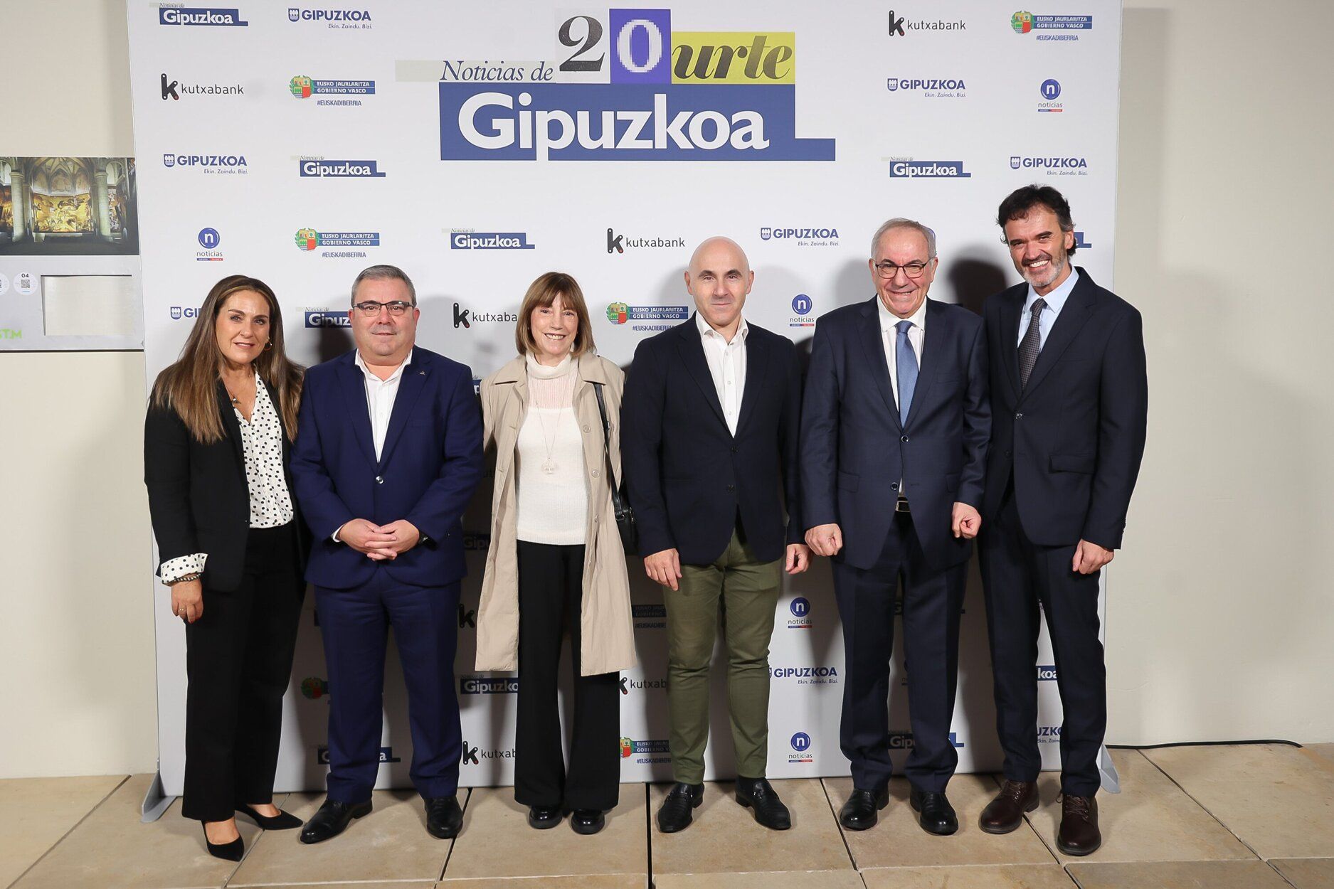Isabel de Lope y Xabier del Valle con Jesús Suarez (Abanca-Bankoa) y Peio Garciandia (Tubacex), Alicia Zubeldia y Carlos Etxeberri