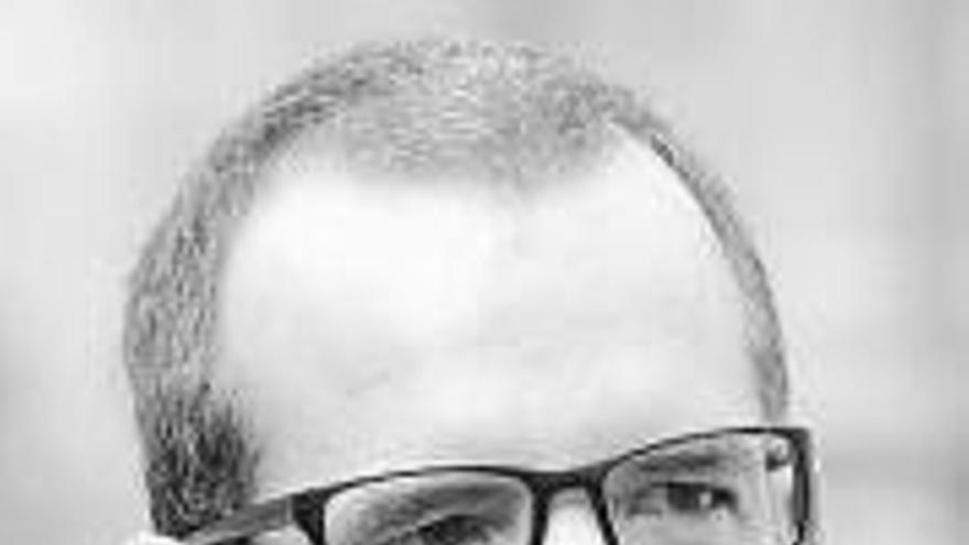 Cospedal relativiza los insultos a Barkos y considera que a veces van en el cargo