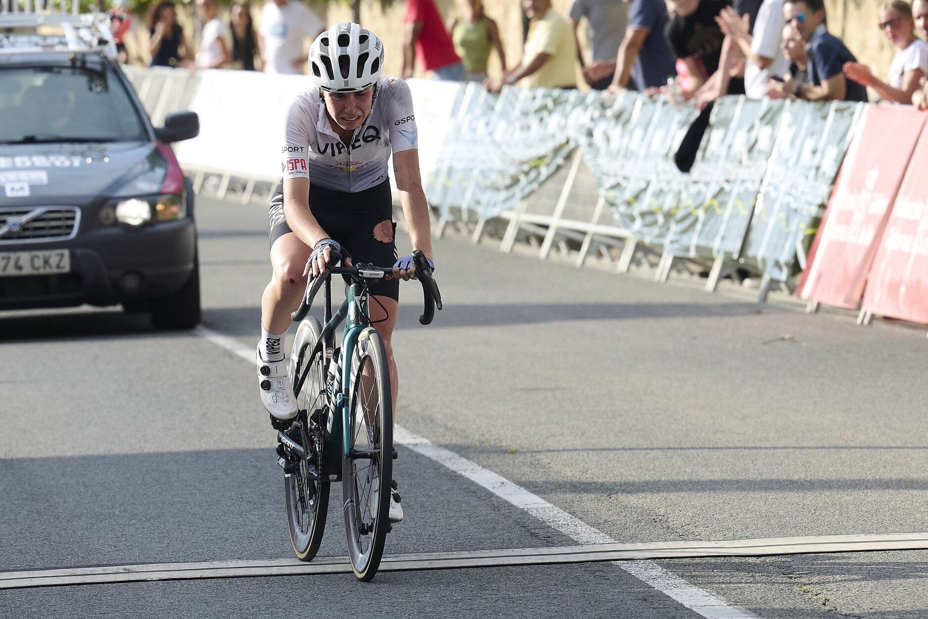 Irati Aranguren conquista la Vuelta Ciclista a Pamplona