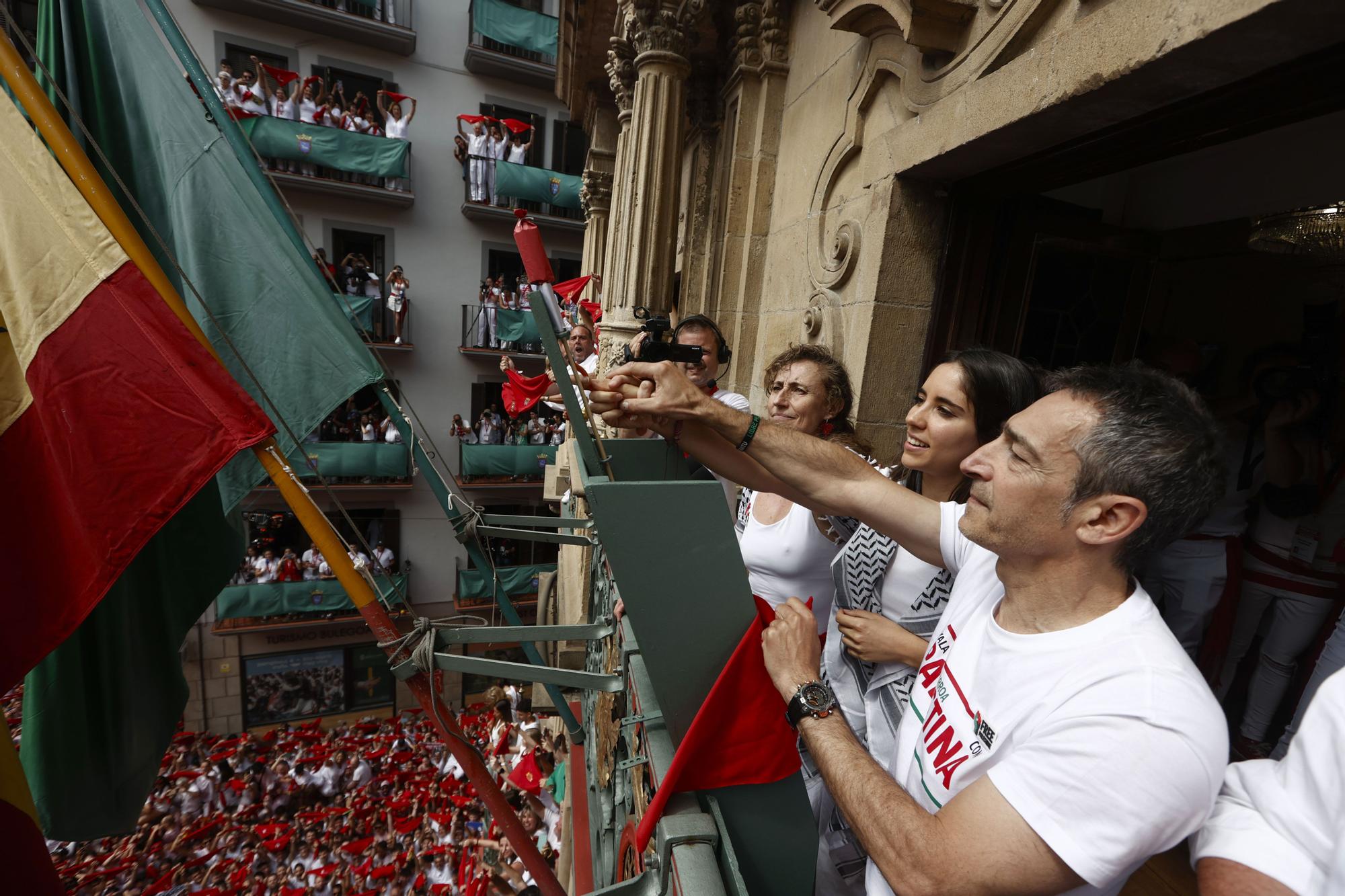 Fotos del  Chupinazo de San Fermín 2025 en Pamplona: ¡La fiesta más internacional se enciende con un grito solidario por Palestina!