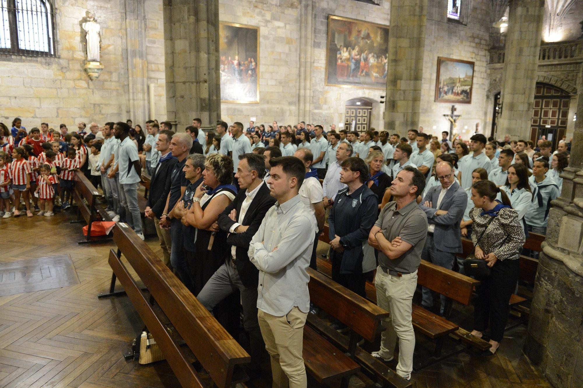 En imágenes: así ha sido la visita del Athletic a la Amatxu de Begoña