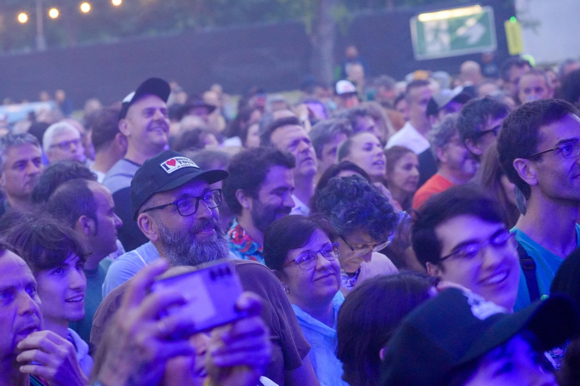 En imágenes: así están siendo los conciertos de este sábado del Azkena Rock Festival