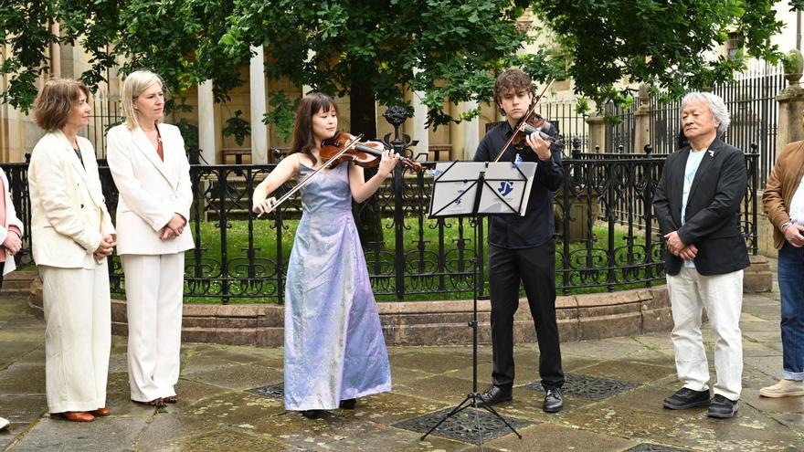 Violines de Hiroshima y el Holocausto llegan con un mensaje de paz a Gernika