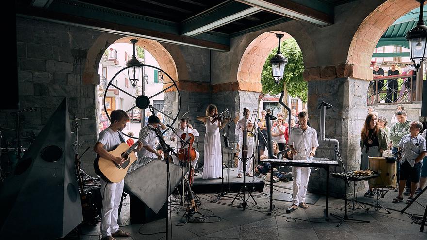 La neomúsica de Suakai contra la geografía del olvido