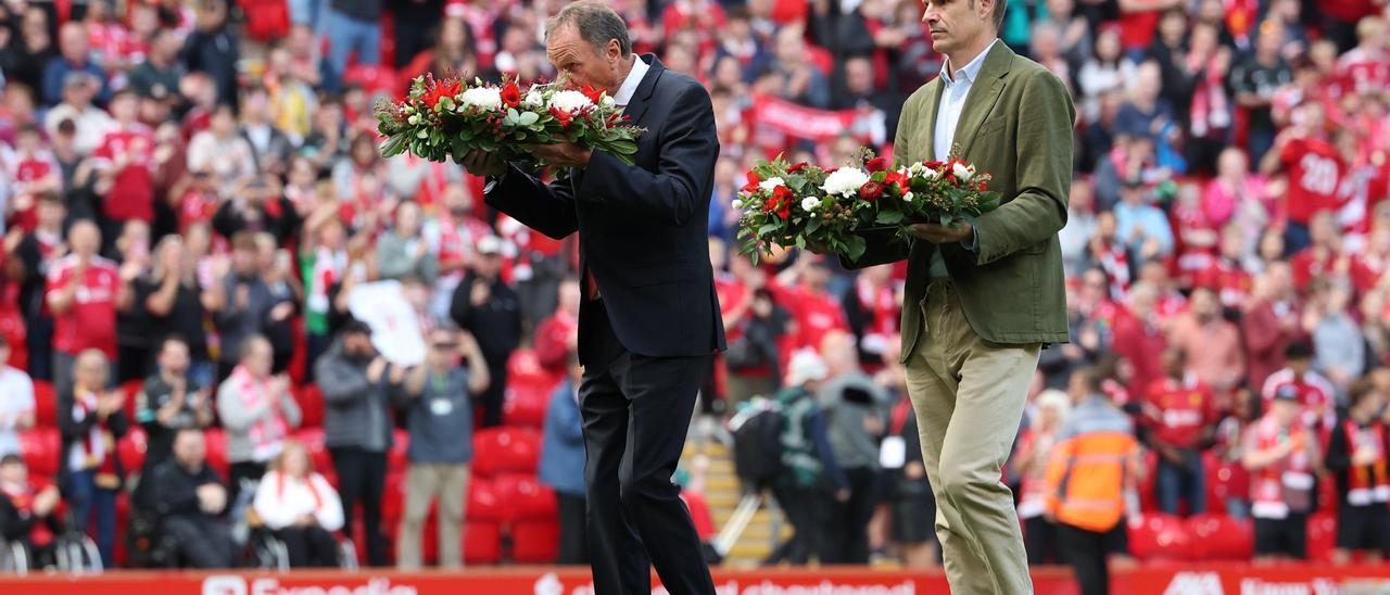 En imágenes: el Athletic participa en el homenaje a Diogo Jota