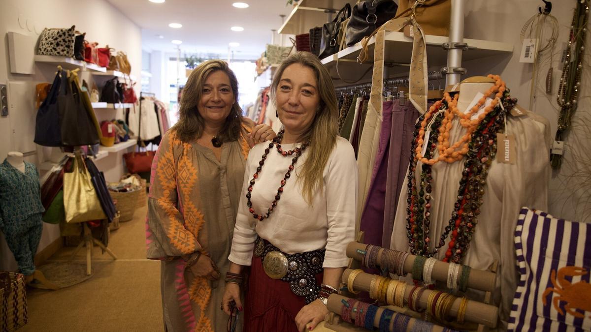 Las hermanas Muñoz, dueñas de la tienda Nanai.