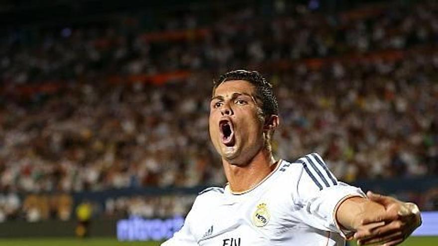 Cristiano Ronaldo renueva su contrato con el Real Madrid