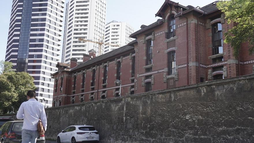 Desmontan un muro histórico de Basurto… y lo van a reconstruir piedra a piedra