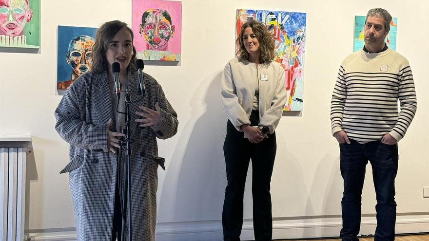 Irati Bazeta ilustratzaileak &#039;Harien isla&#039; erakusketa aurkeztu du Durangoko Museoan