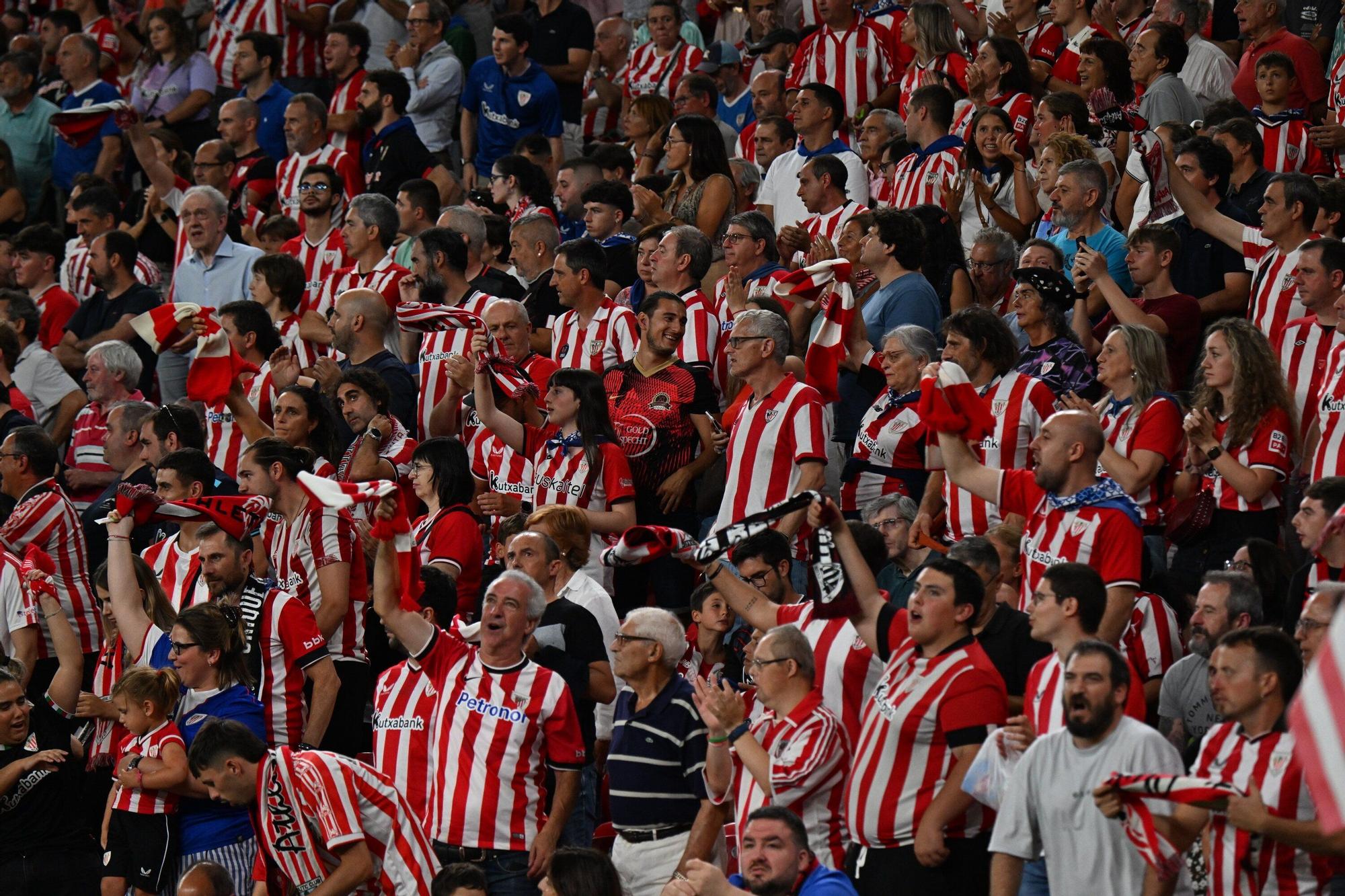 En imágenes: ¿Has estado en San Mamés viendo el Athletic-Sevilla? Búscate en nuestra galería