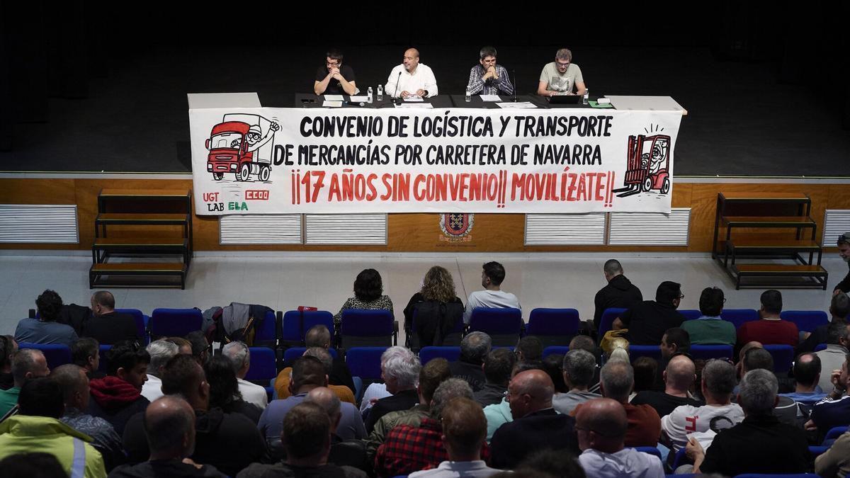 Asamblea Sectorial del Transporte de Mercancías por Carretera de Navarra celebrada este domingo en Burlada..