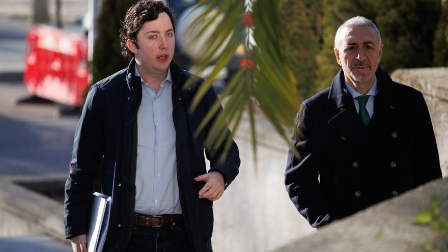 El TS reduce a 2 años de cárcel la condena al 'Pequeño Nicolás' por acceder a datos de bases policiales