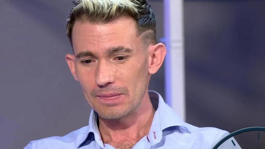 El actor Adrián Gordillo, ‘El Mecos’ de ‘Aída’, pillado saqueando coches en Madrid