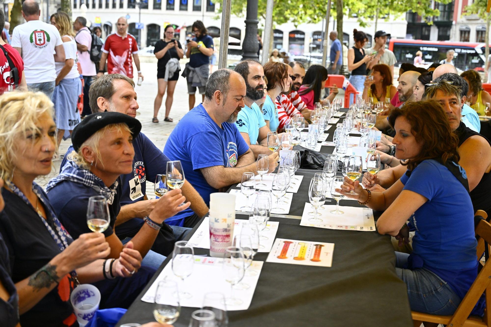 En imágenes: Bilboko Konpartsak calienta motores para Aste Nagusia
