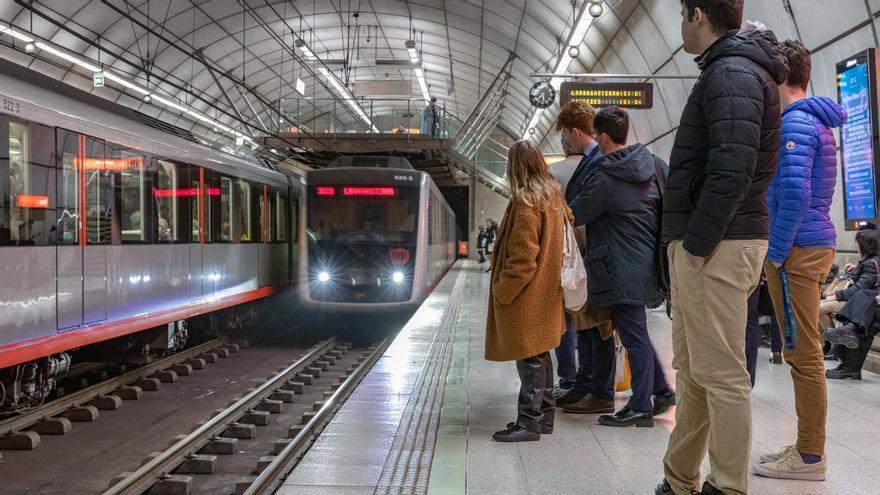 Retrasos en el metro en dirección a Plentzia y Kabiezes