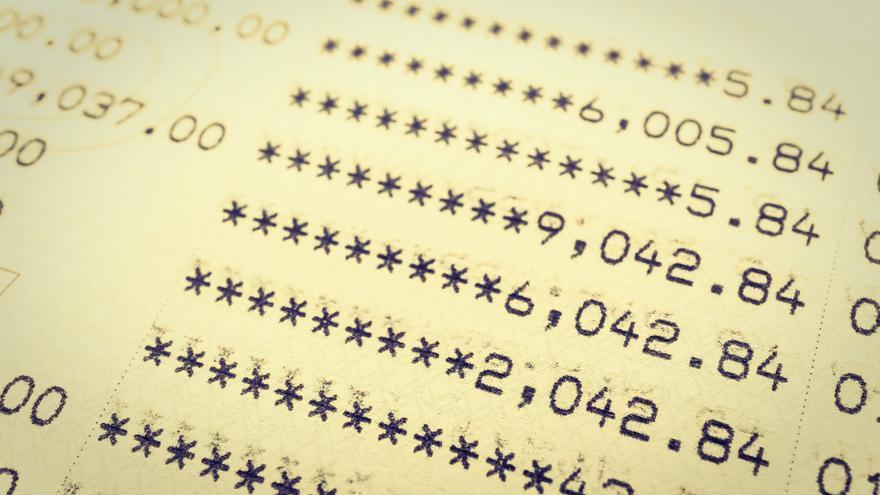 Nada es casual en tu cuenta bancaria: esto es lo que significan sus letras y sus números