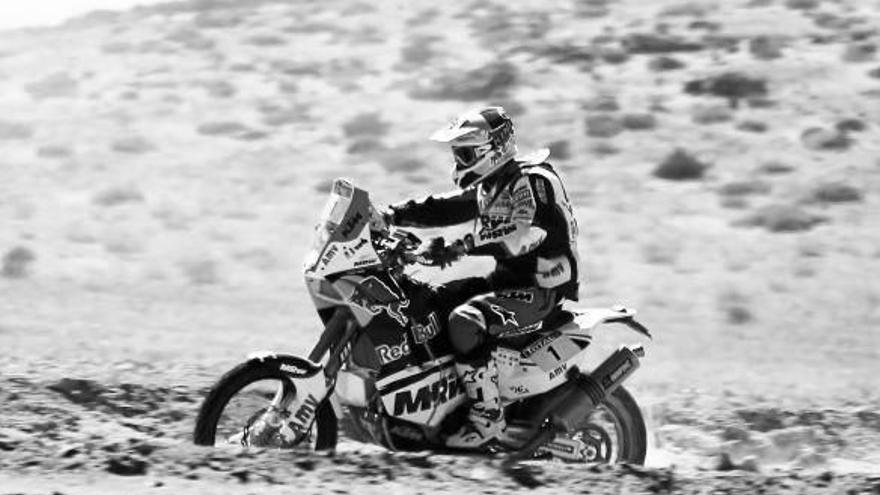 Marc Coma (KTM) gana la séptima etapa y recorta diferencias