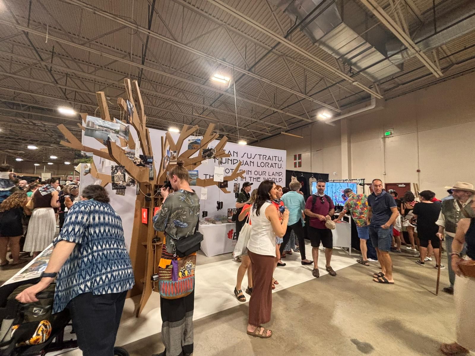 En imágenes: Bizkaia lleva sus raíces a la Expo Jaialdi de Boise