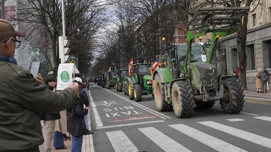 Las fotos de la tractorada en Bilbao