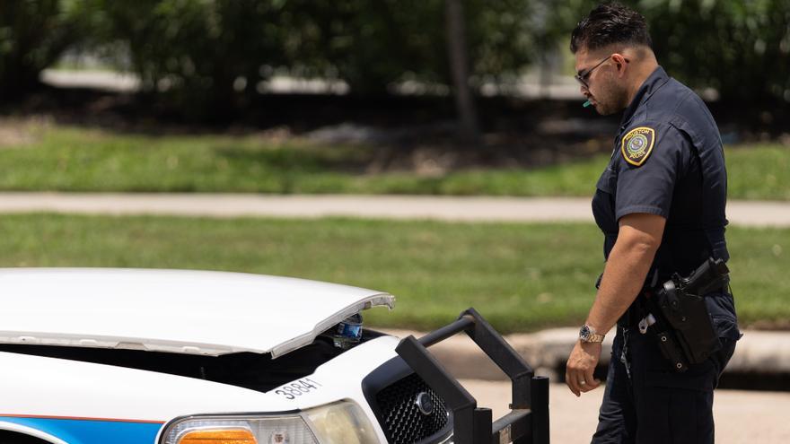 Un muerto y más de 11 heridos en un tiroteo en Texas: el atacante muere abatido por la policia