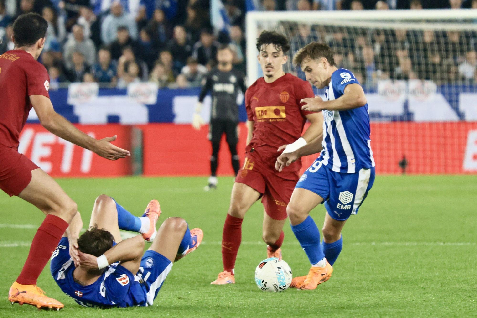 Todas las fotos del Alavés-Valencia en Mendizorroza