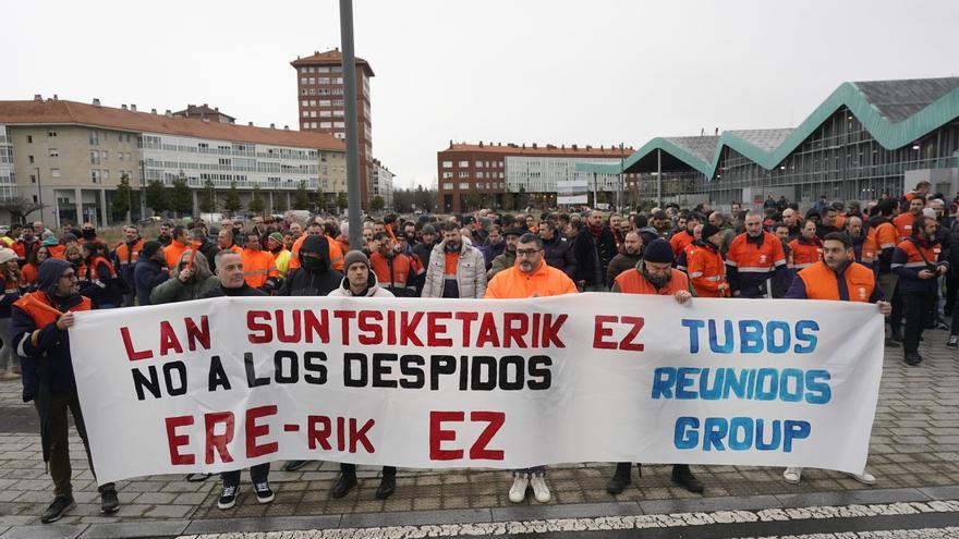 "Todo el mundo está deprimido y con la cabeza gacha": el relato de un trabajador de Tubos Reunidos