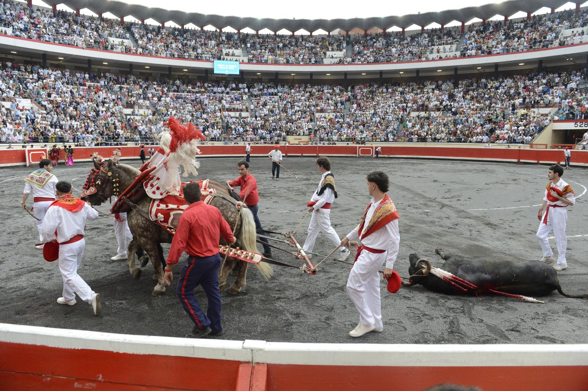 En imágenes: La asistencia a la feria taurina de Bilbao aumenta un 20% gracias a los jóvenes