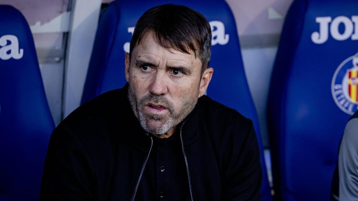 Eduardo Coudet, en el banquillo visitante del Coliseum Alfonso Pérez.