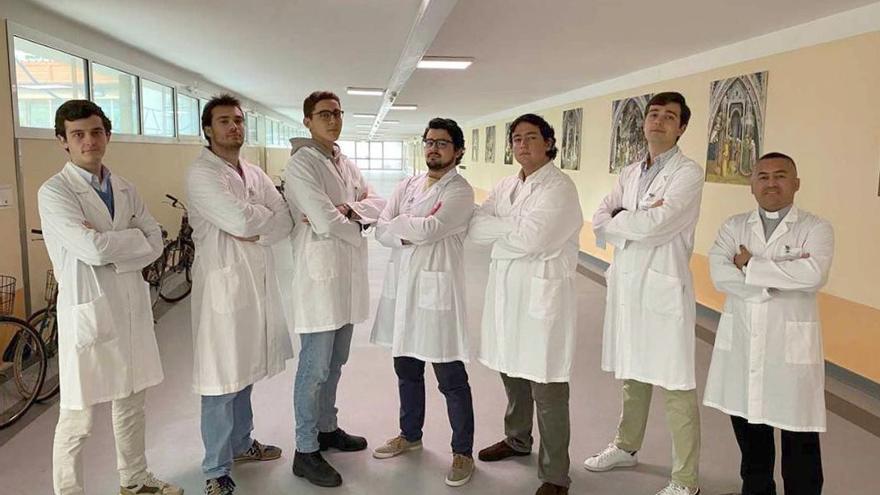 Universitarios de colegios mayores de Navarra atienden en verano a personas con discapacidad intelectual