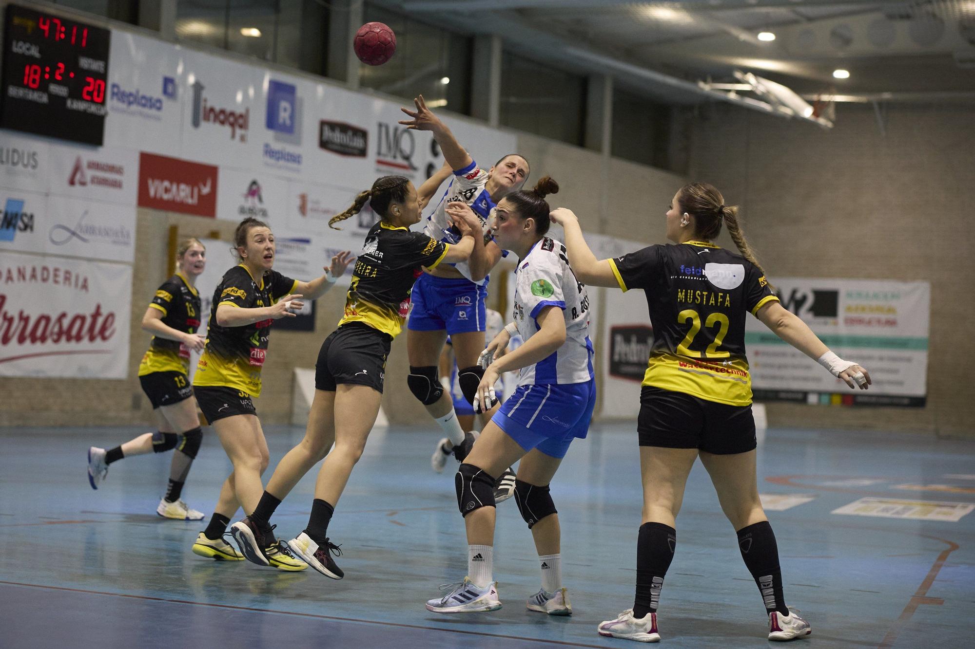 Fotos del partido Replasa Beti Onak-Winterthur