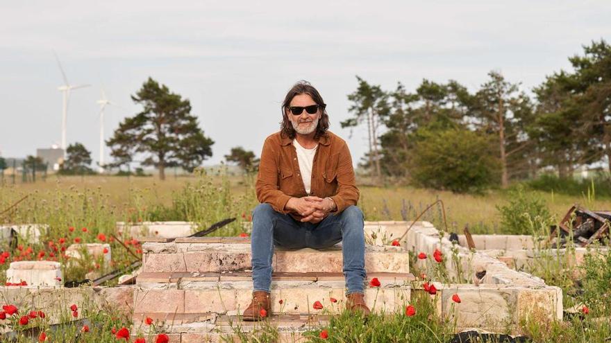 “Nosotros estamos de paso, pero las canciones seguirán viajando mucho más lejos”