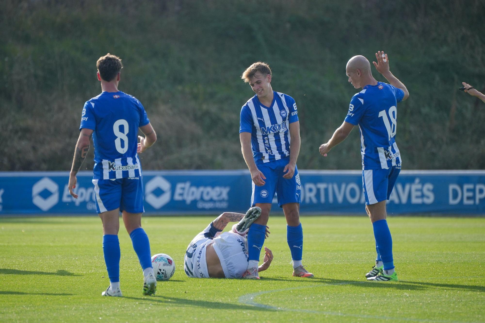 En imágenes: El Alavés pierde contra el Huesca en pretemporada (0-1)
