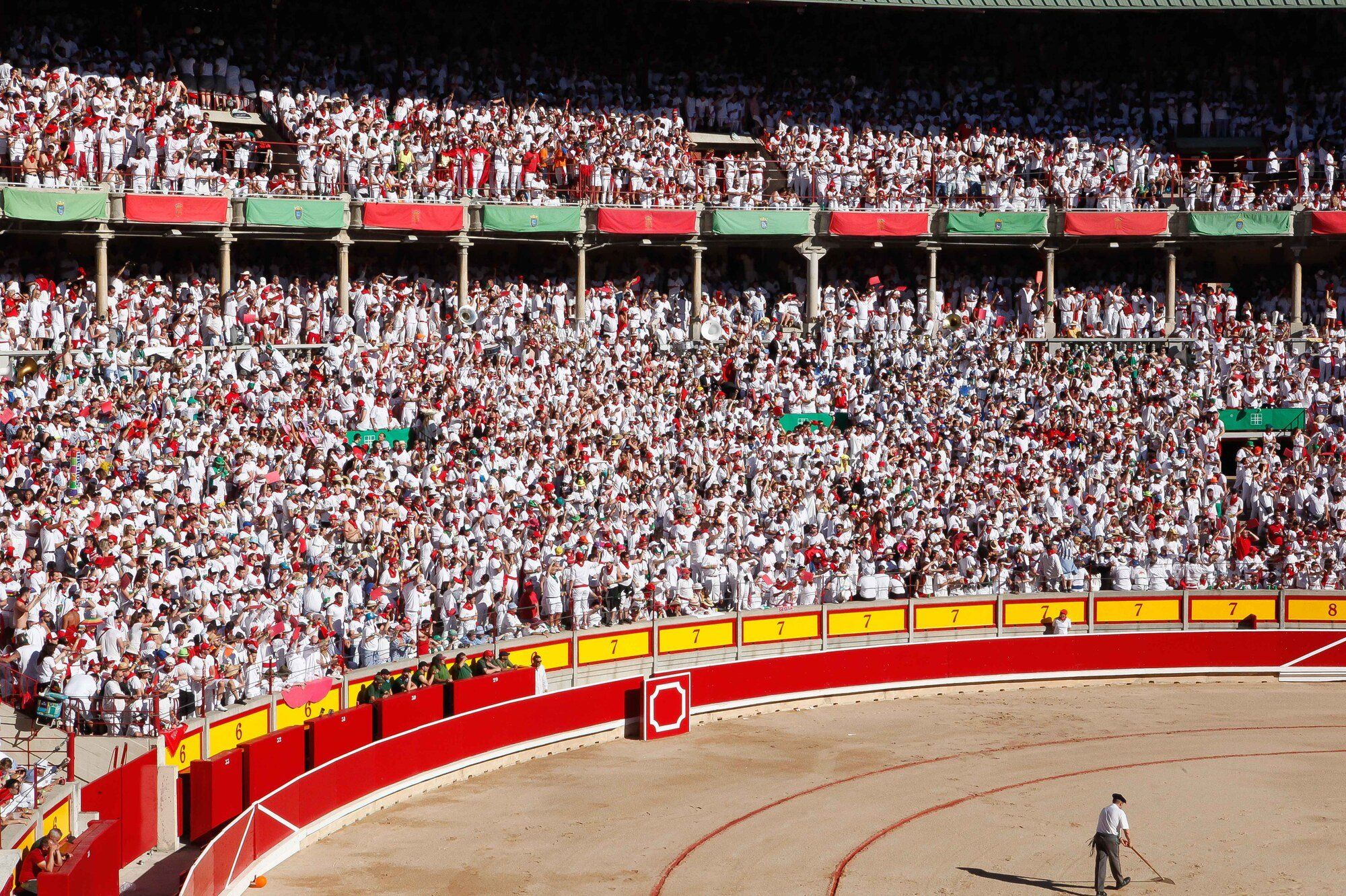 Ambiente en la Plaza de Toros el día 8 de julio